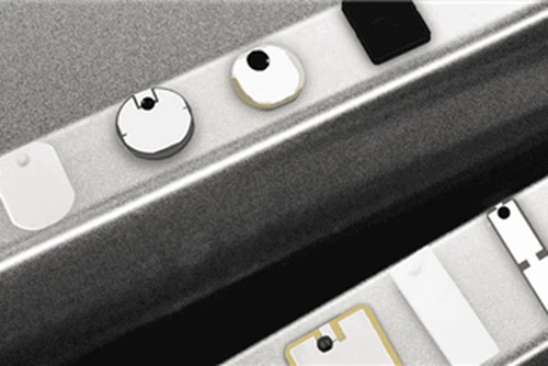 Работает ли RFID через металл?